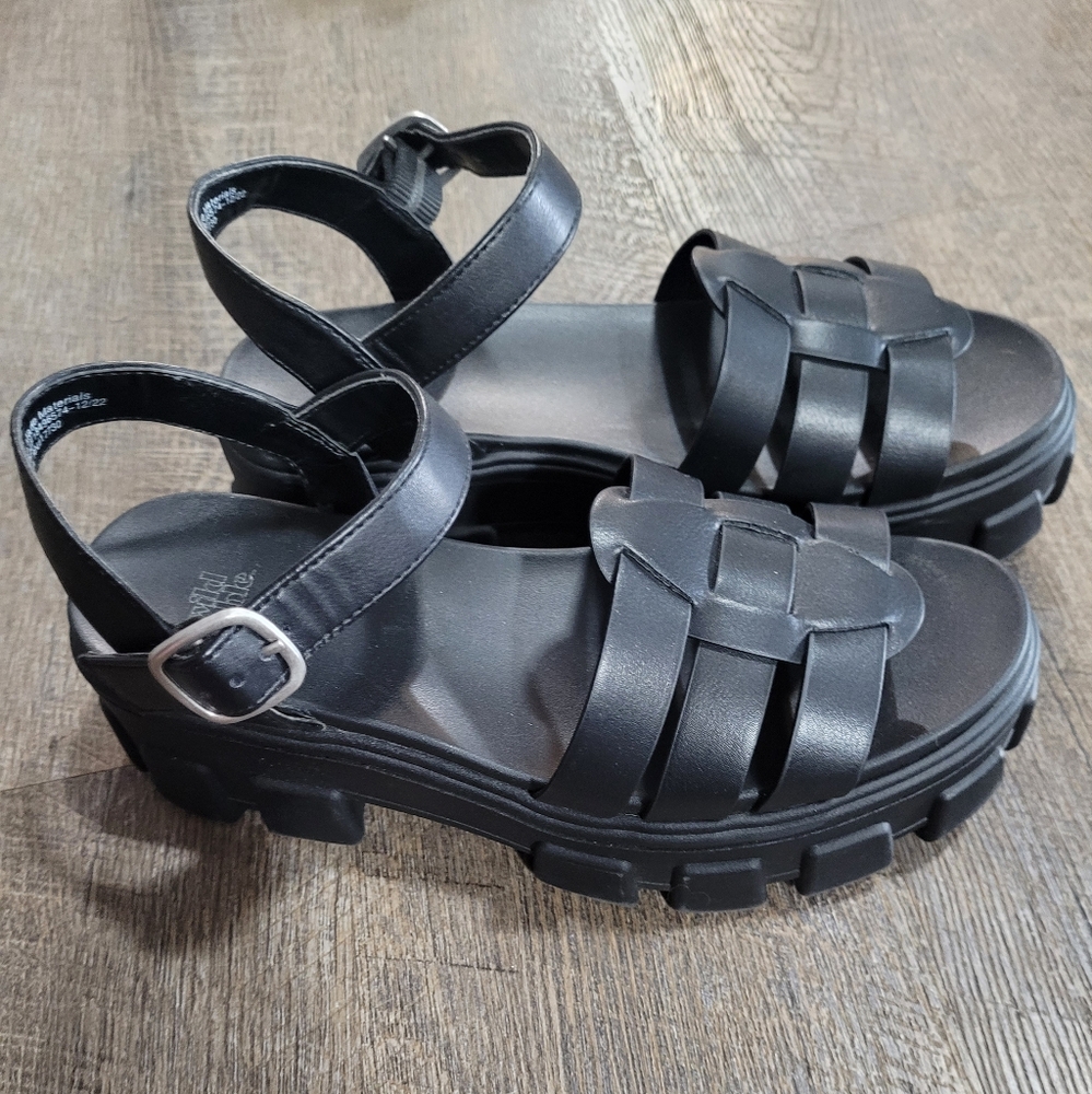 Wild Fable Black Avril Fisherman Chunky Sandals, Size 7.5 - Picture 10 of 12